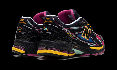 1906 "Black/Pink"
